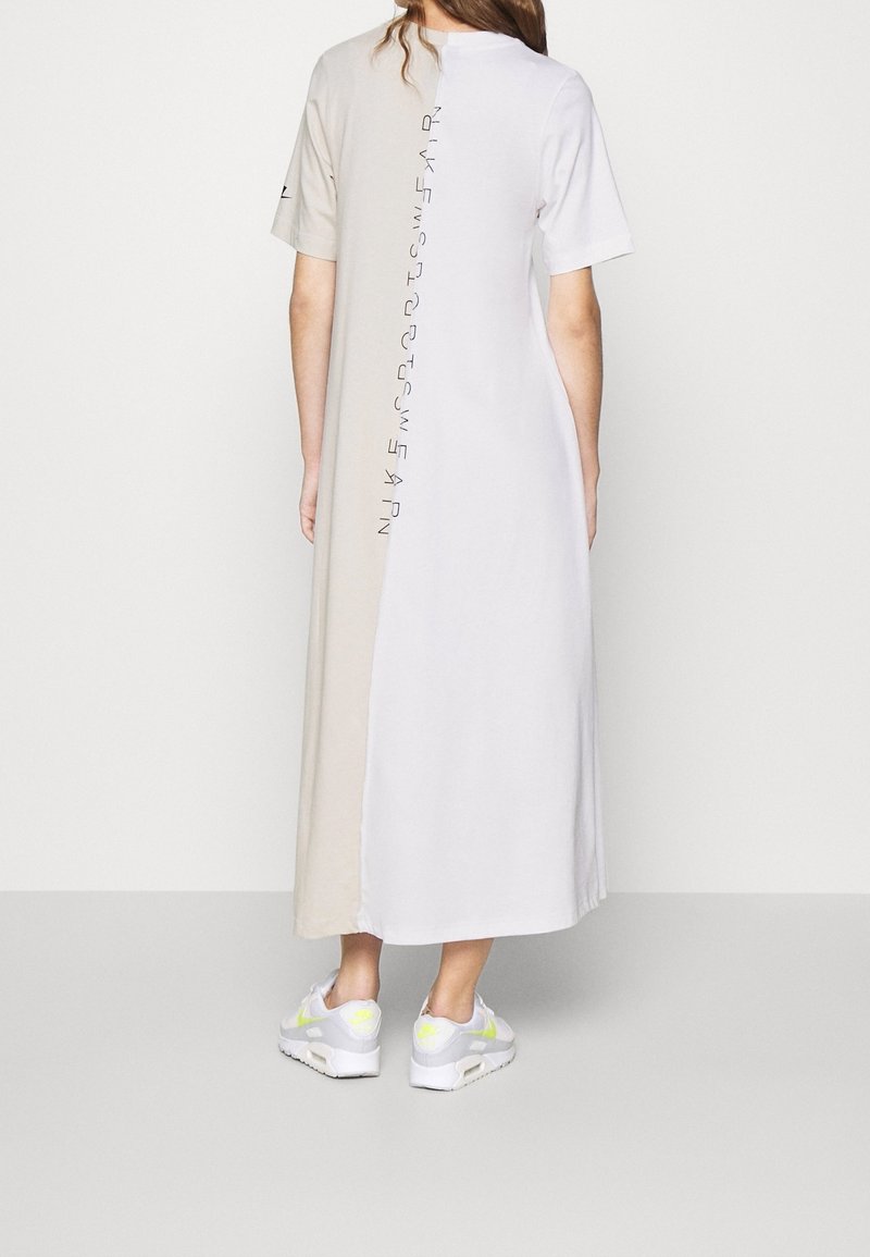 Nike Sportswear Maxi dress - white - (Pre-owned) - Zalando.ie