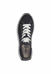 Czarne płócienne sneakersy z białymi sznurówkami i kontrastowym przeszyciem. Posiadają zaokrąglony czubek i gumową podeszwę. Logo na wkładce.