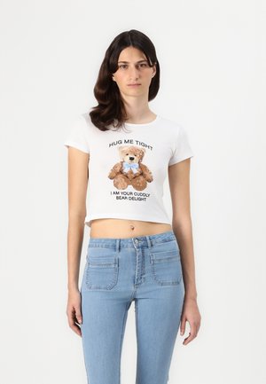 NMMOLLY BEAR - Apdrukāts T-krekls - bright white