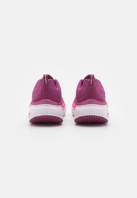 Skechers GO RUN ELEVATE 2.0 - Zapatillas - raspberry/pink