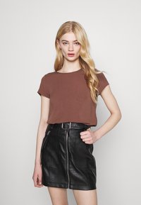 Vero Moda VMBECCA PLAIN - Blusa - sable