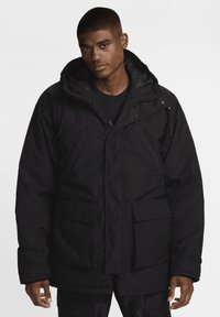 Nike Sportswear CLUB - Zimska jakna - black