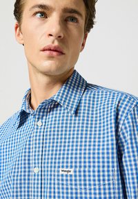Wrangler 1 PKT SHIRT - Overhemd - wrangler blue