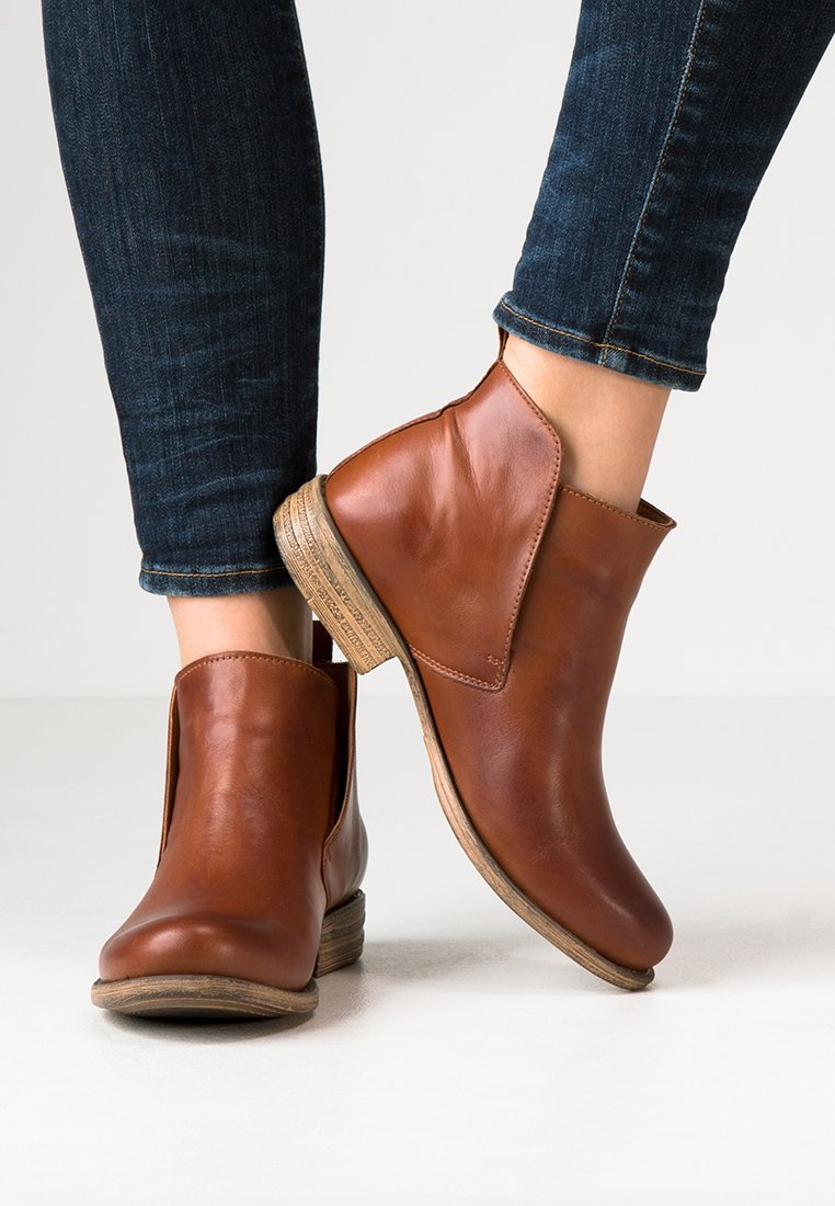 low boots cognac femme