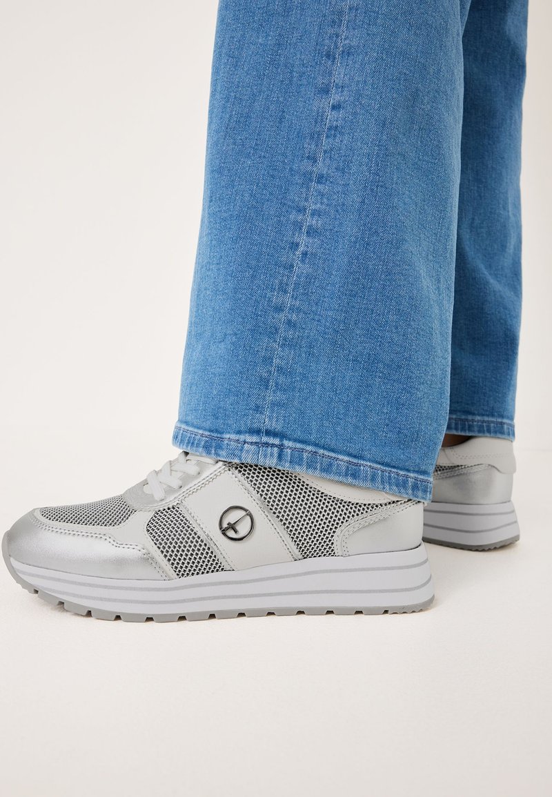 Tamaris Sneakers - silver comb