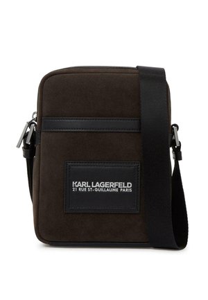 TRAVELLER - Keresztpántos táska - fudge