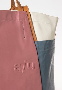 Aunts & Uncles TAKAMATSU - Borsa a mano - apple cosmic dust