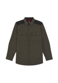 Camicia in flanella verde con maniche lunghe, chiusura a bottoni, due tasche sul petto e dettagli neri sulle spalle. Tessuto testurizzato con colletto.