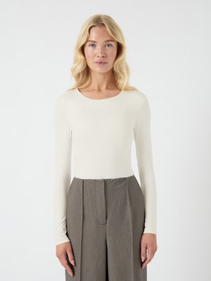 YAS YASRUBY BODY - Maglietta a manica lunga - star white