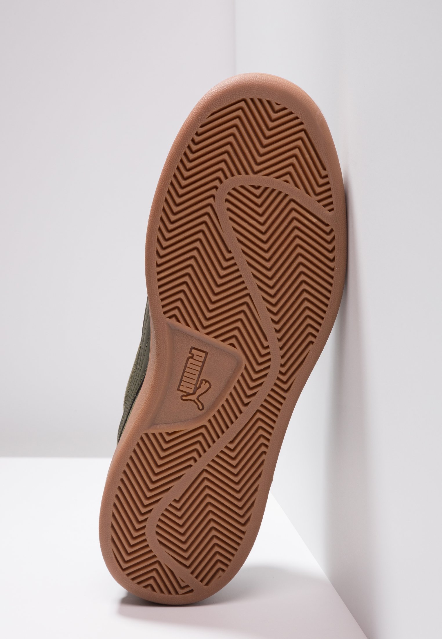 men's smash v2 sneaker