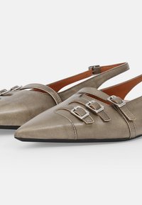 Vagabond Ballerinaskor med slingback - taupe