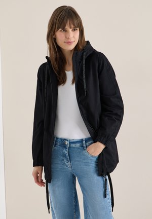 Cecil Parkatakki - schwarz