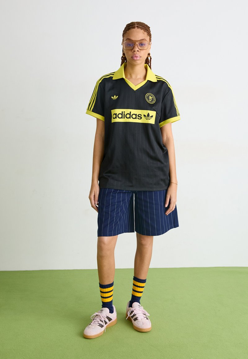 adidas Originals FOOTBALL TEE - Triko s potiskem - black