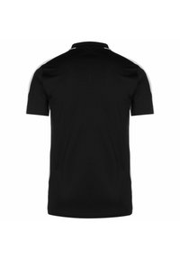 Zwart polo-shirt met korte mouwen, klassieke kraag, voorzien van witte accenten langs de schouders, een gladde textuur en een getailleerd ontwerp.
