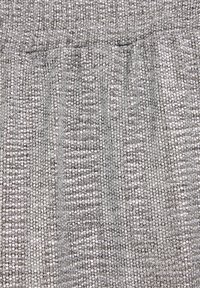 WE Fashion Nadrágok - silver