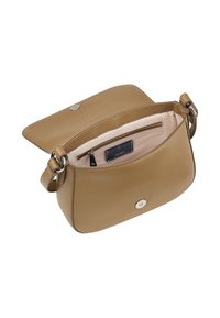 Borsa a tracolla in pelle marrone con chiusura a scatto in argento. All'interno presenta un rivestimento chiaro e una tasca con zip, mostrando una consistenza liscia.