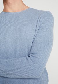TOM TAILOR DENIM Strickpullover - soft light blue melange