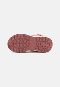 Viking EQUIP PULL ON WARM WP - Zimné čižmy - pink