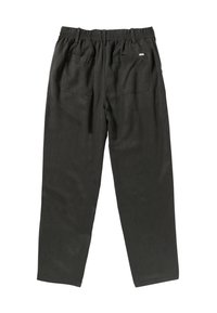 Schwarze Baumwollhose mit elastischem Bund, zwei Gesäßtaschen, glatter Textur und entspannter Passform.