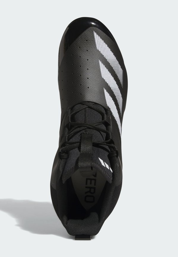 Moulded stud football boots3