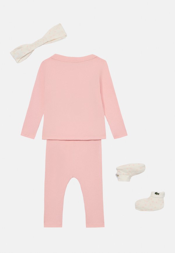 BABY GIFT BOX SET - Long sleeved top2