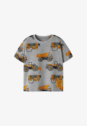 T-shirt gris à manches courtes pour tout-petit avec des camions de chantier orange et noirs et un motif panneau "No job is too big!".