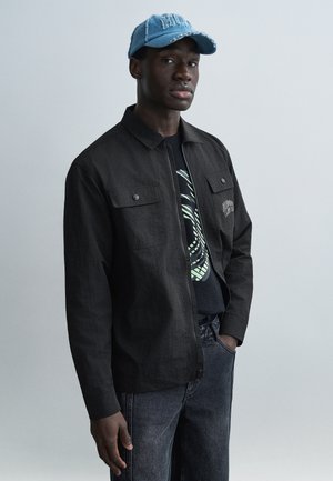 ARCH LOGO OVERSHIRT - Καλοκαιρινό μπουφάν - black