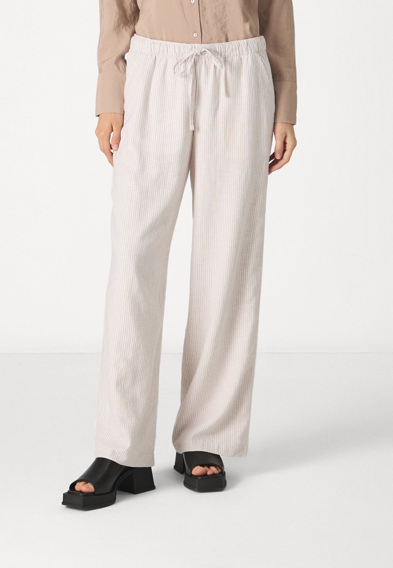 Hollister Co. WIDE FIT  - Kalhoty - strait