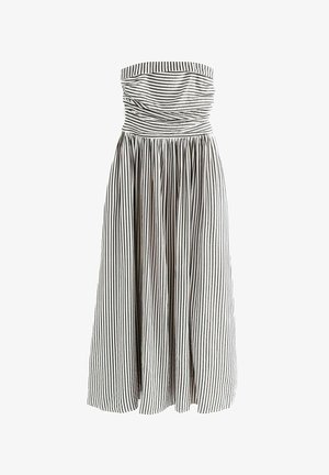 Strapless jurk van lichtgewicht stof met zwart-witte verticale strepen, met een geraffineerde taille en vloeiende rok.