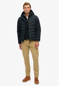 Superdry & Co HOODED STORM HYBRID - Vinterjakker - eclipse navy