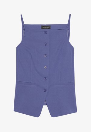 Haut sans manches violet avec un devant à boutons, des bretelles réglables et deux poches. Fabriqué à partir d'un tissu lisse et extensible.