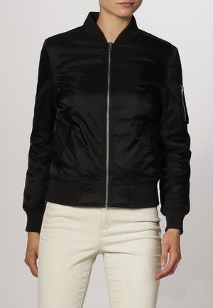 Kurtka Bomber