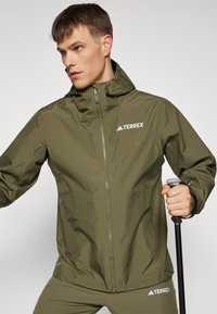 Adidas Terrex MULTI 2.5L - Vodotesná bunda - olive strata
