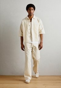 Heathe OLAITAN SET - Košeľa - beige