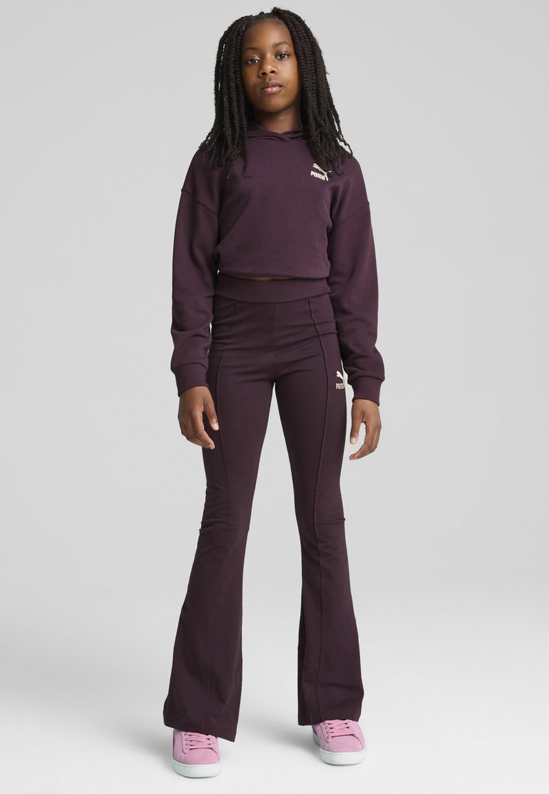 Puma CLASSICS SEASONAL  - Treniņtērpa apakšdaļas - midnight plum