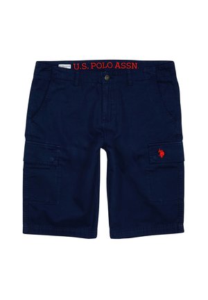 Shorts cargo bleu marine avec plusieurs poches, fabriqués en coton. Présentent un logo rouge brodé et une ceinture robuste avec le texte "U.S. POLO ASSN."