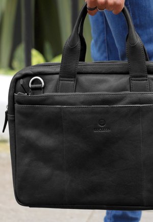 LUCLEON CALIFORNIA - Attachetasker - black