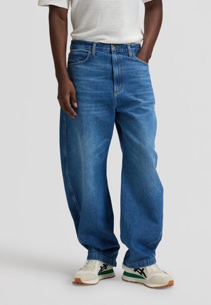 BARREL - Kitsenevad teksad - modern maker