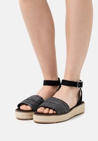 Tamaris Platform sandals - black