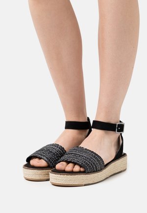 Tamaris Plateausandalette - black