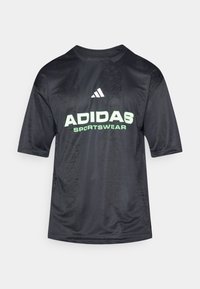 Selected, black/white