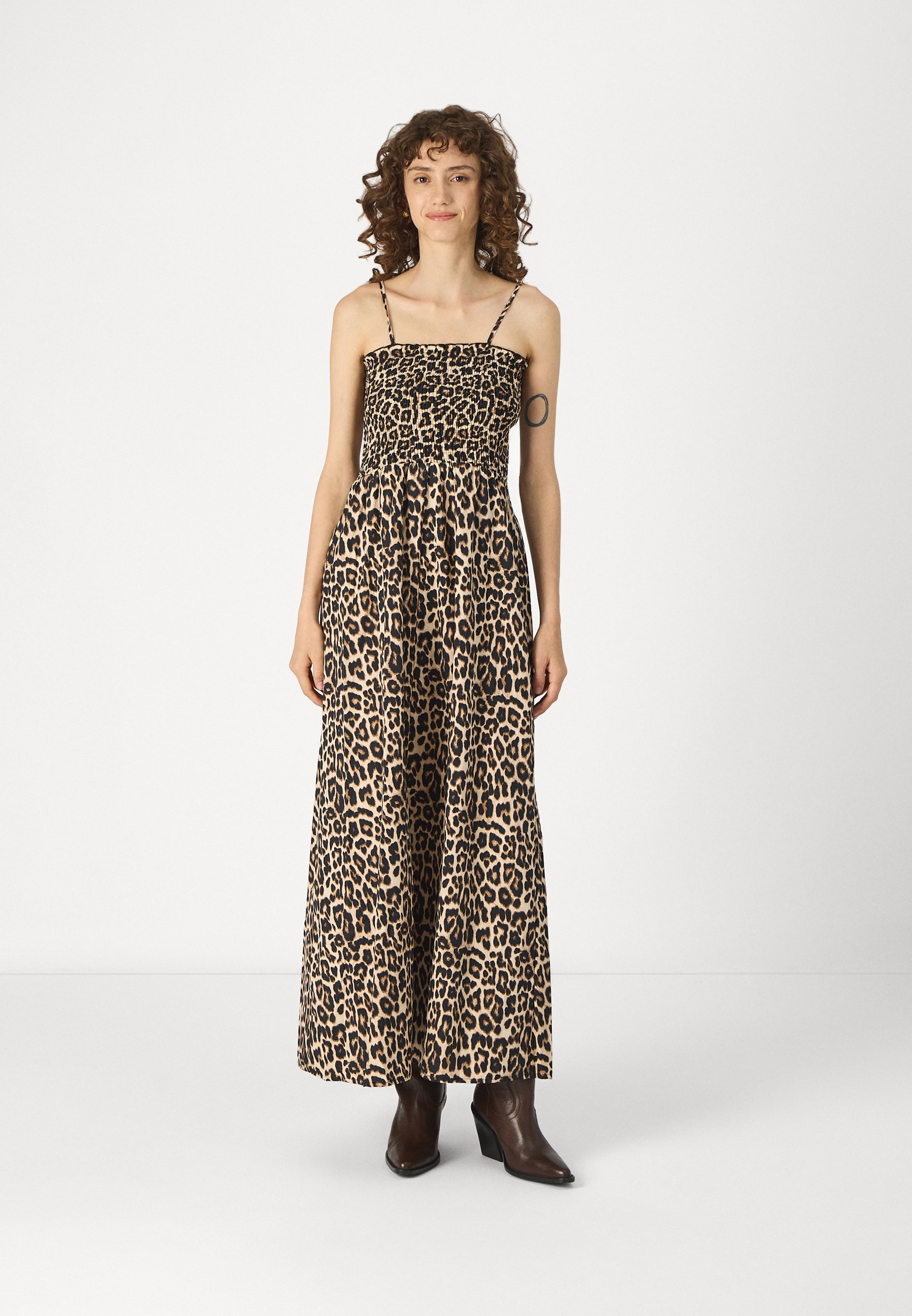 ONLY ONLCLARA SMOCK BOW DRESS - Maxikleid - black/leo/schwarz 