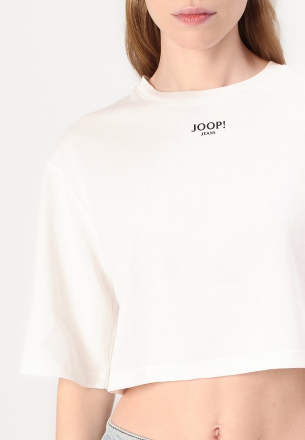 TAKY  - Basic T-shirt4