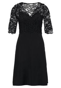 Robe noire avec corsage en dentelle orné de motifs floraux, manches courtes et jupe lisse. Le tissu allie texture et éléments de design élégants.