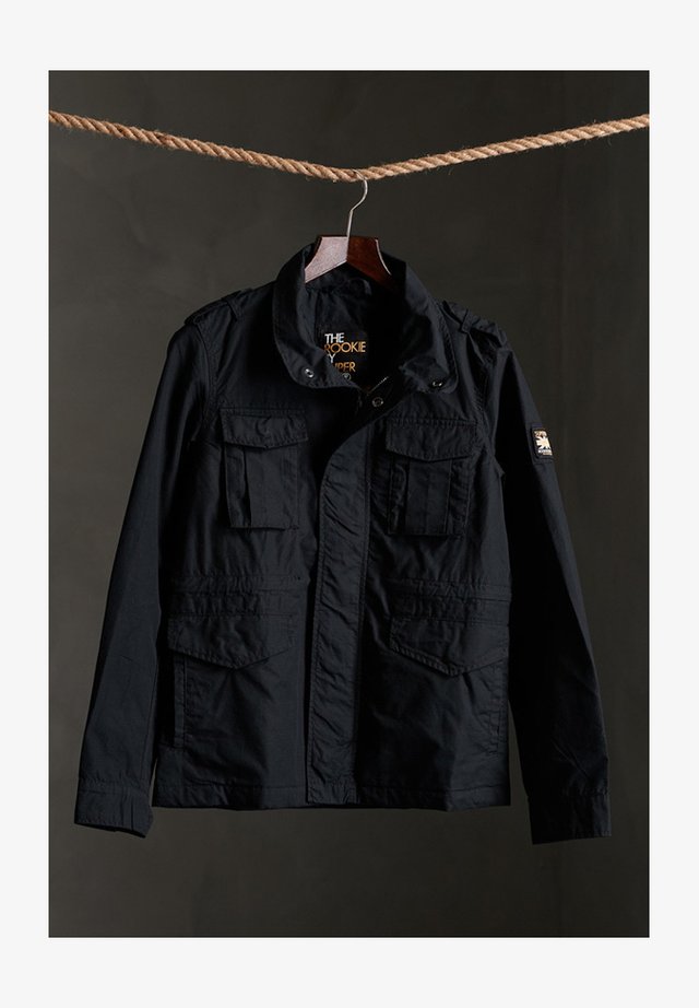 Chaqueta fina - black
