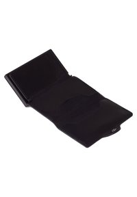 Portofel din piele neagră cu o textură netedă, având un design deschis, locuri pentru carduri și un detaliu subtil de cusătură pe margini.