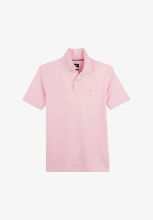 Polo en rose clair, manches courtes, en coton, avec un col à deux boutons et un petit logo brodé sur la poitrine.