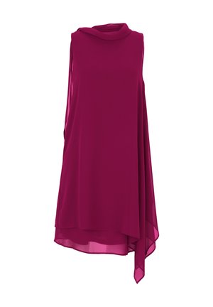 Magenta ærmeløs bluse med høj hals, flydende design og asymmetrisk kant. Fremstillet af let, glat stof.