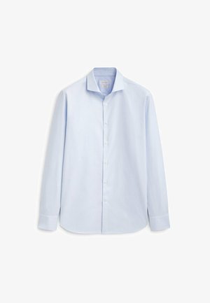 Lichtblauwe long sleeve shirt van zachte stof, met een puntige kraag, knopen aan de voorkant en een ronde onderrand.