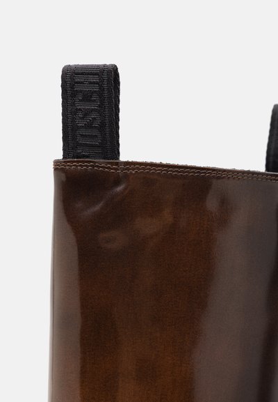 MOSCHINO STIVALE UOMO - Botas - cammello